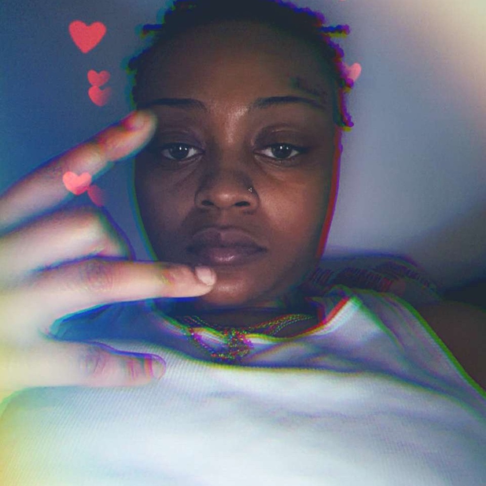 Meet your Posher, Khalya